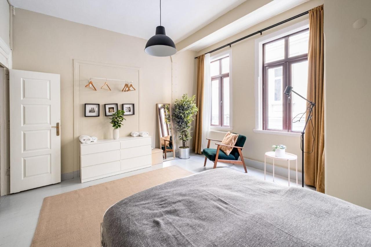 Апартаменты Modern Flat With Central Location In Beyoglu Стамбул Экстерьер фото
